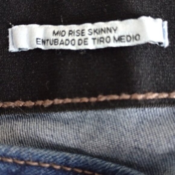 NWT Women's Mid-Rise Skinny Jeans Ava & Viv Medium Wash Size 26 - Picture 8 of 9